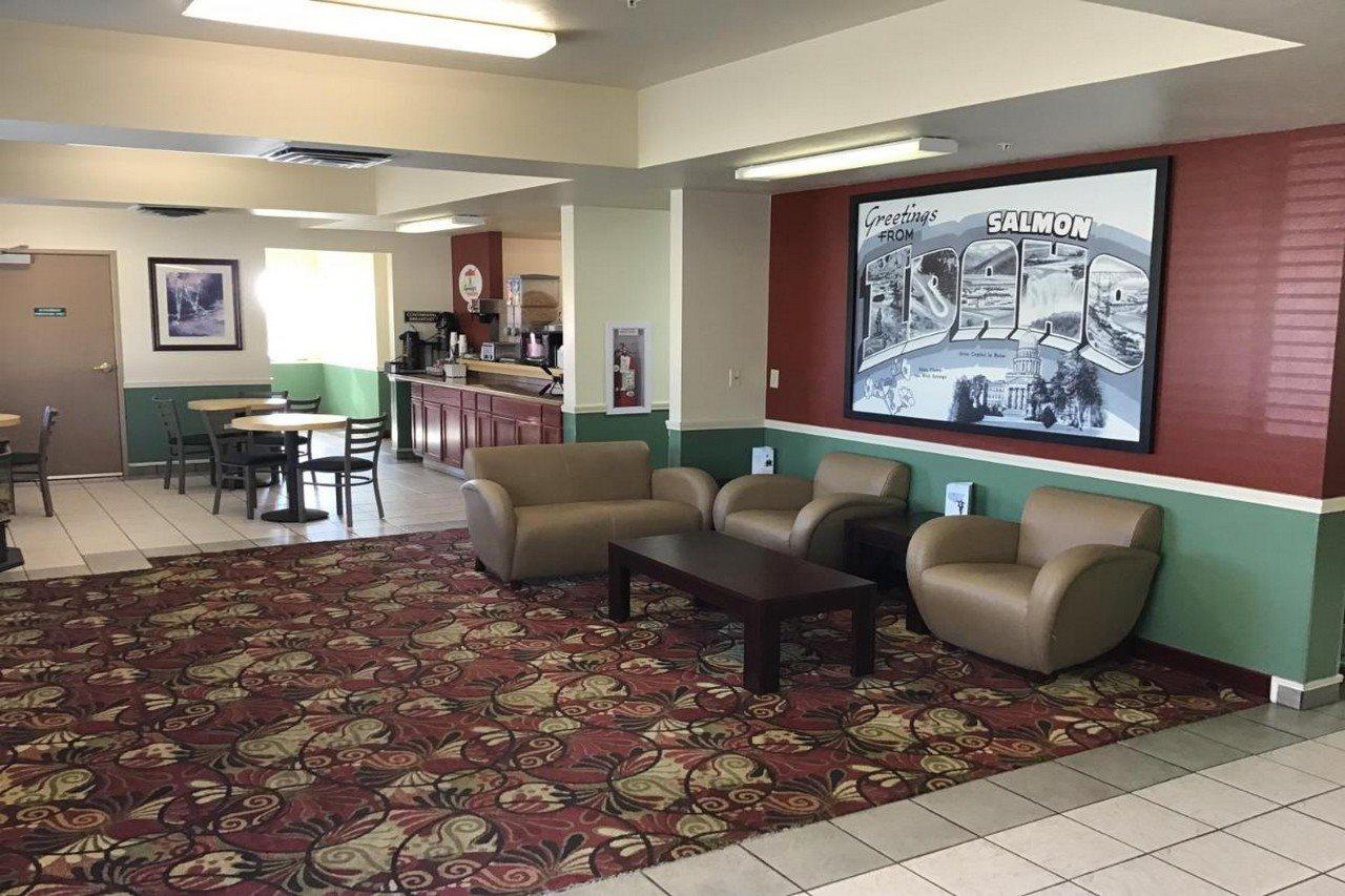 Super 8 By Wyndham Salmon Motel Exterior photo